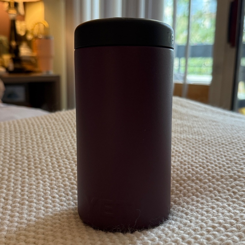 YETI Dark Purple 16oz. Colster